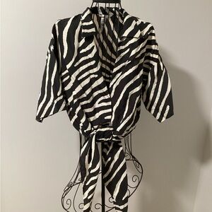 H&M Black and cream Zebra Print Blouse